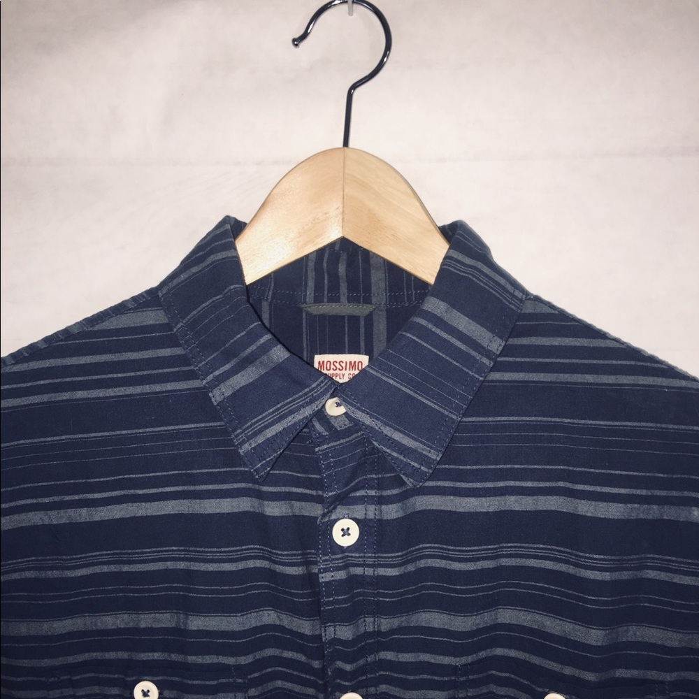 BUTTON DOWN - Picture 2 of 4